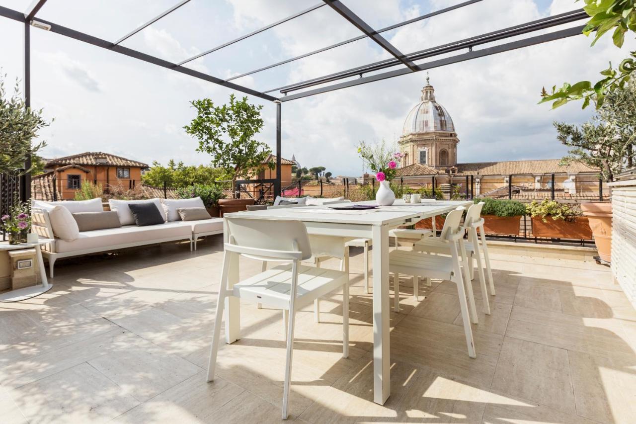 Exclusive Rooftop-designd Apartment